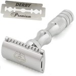 Safety razor with blade